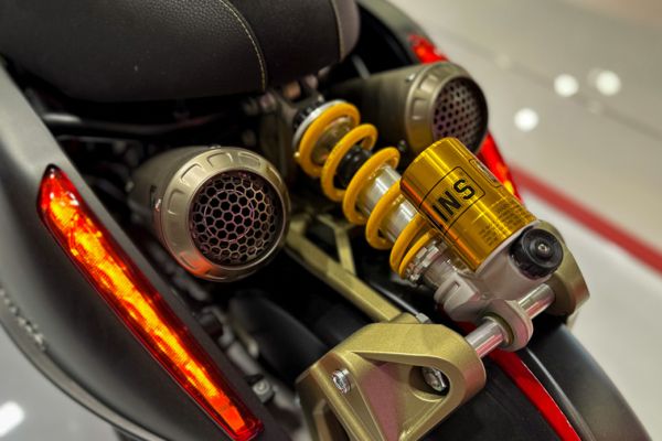 italjet-roadster-eicma-11E12E6BCE-B1B6-135B-8726-6031A87A2F67.jpg