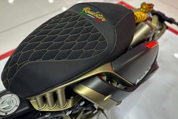 italjet-roadster-eicma-12264289FB-9DBA-0667-A157-9E4C5519164E.jpg