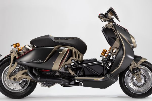 roadster-1167276D6-BD97-5EEC-4084-B7CECB314B35.jpg